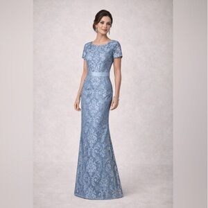 Adrianna Papell Blue Lace Short Sleeve Gown Size 10 Mother of the Bride